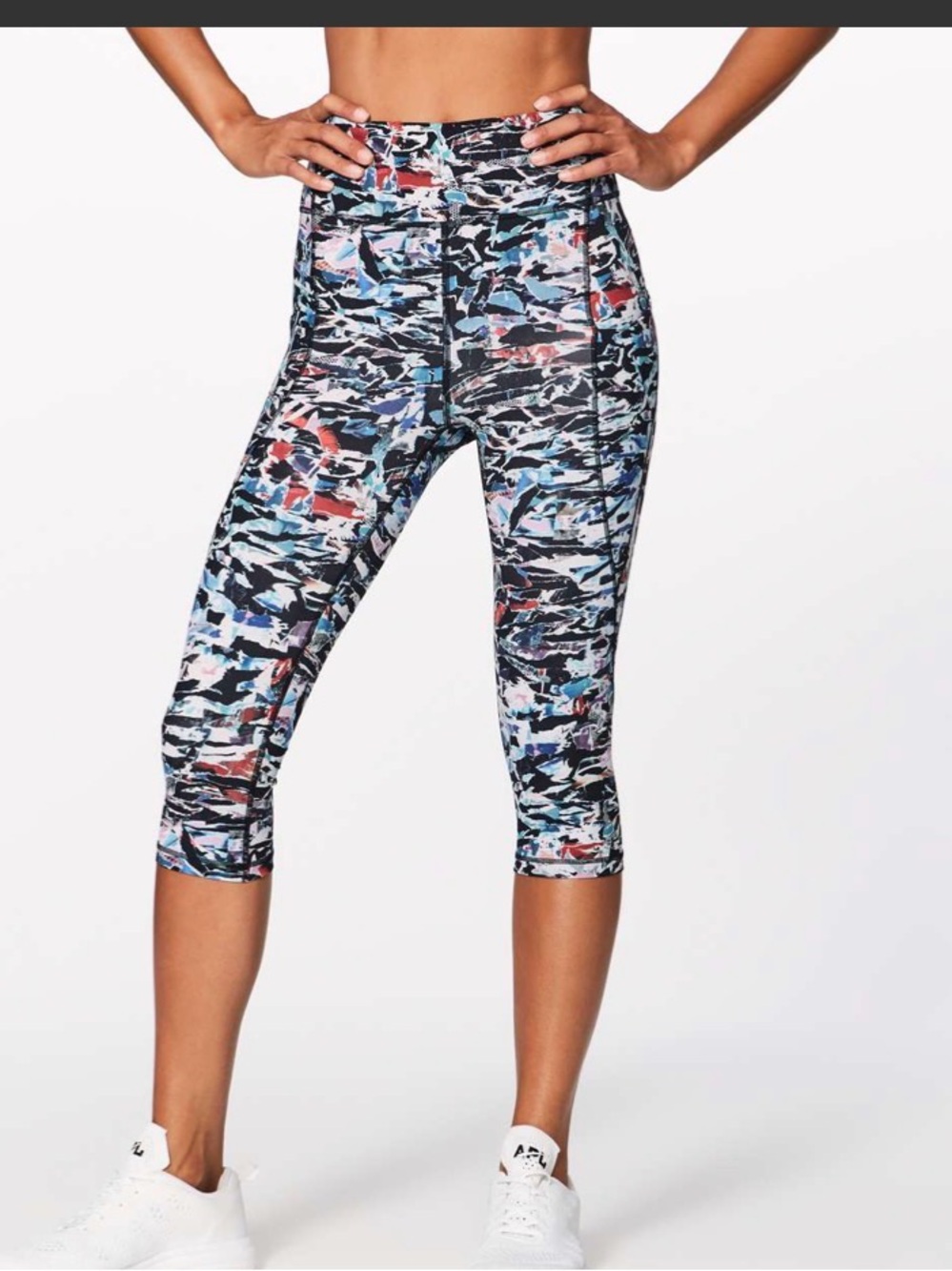 Lululemon Break Free Crop (Nulux 17") Culture Clash Starlight Black Size 6